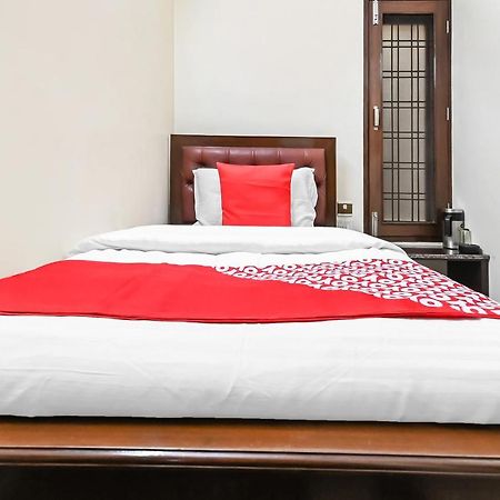 Oyo 49672 Hotel Galaxy Moradabad Εξωτερικό φωτογραφία